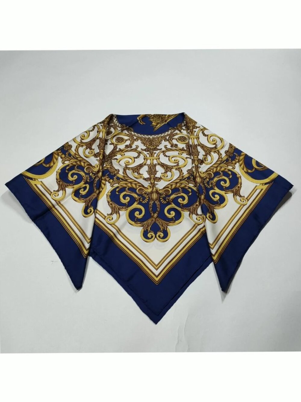 Authentic Hermès Silk Scarf Blue Gold Baroque Print Carré 90 - Picture 3 of 10